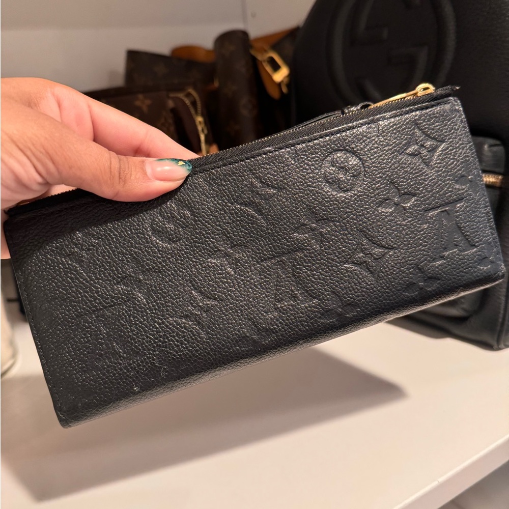 louis Vuitton adele wallet